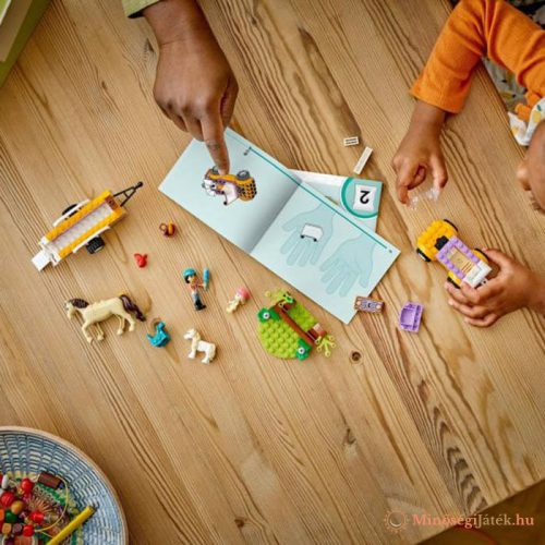 LEGO® Friends - Ló- és póniszállító utánfutó